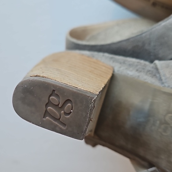 Paul Green Gold Metallic Leather Cayanne Peep Toe Booties 5 UK / 7.5 US - Picture 9 of 10